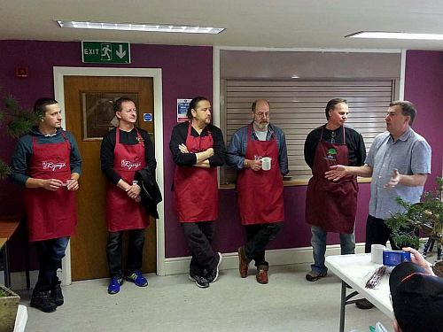 1461117_10201785064082009_966635543_n 500